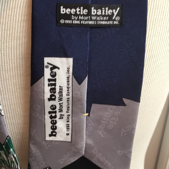 Beetle Bailey By Mort Walker Tie & Golf Balls - Picture 4 of 4